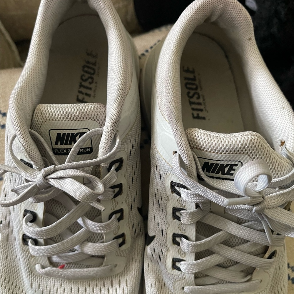 Nike White and Black Mesh Training Sneakers